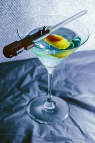 "Jedi Mind Trick" - The force is strong with this blue cocktail — and it’s definitely the drink you’re looking for. 0.5 oz Dry Vermouth (La Quintinye Vermouth Royal) 1.5 oz The London Nº1 Gin Lemon twist Stir wet ingredients in stirring glass or Boston shaker. Double-strain into Martini glass. Garnish with lemon twist as preferred.